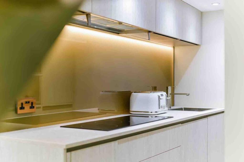 Luxury Modern Apartment Londra Exterior foto